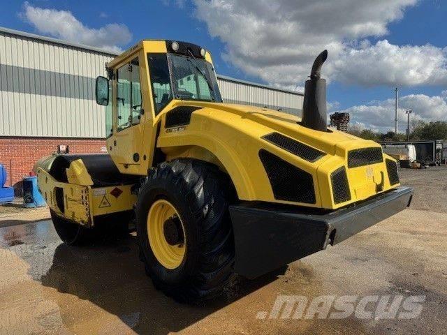 Bomag BW 213 D H-4 Walce jednobębnowe