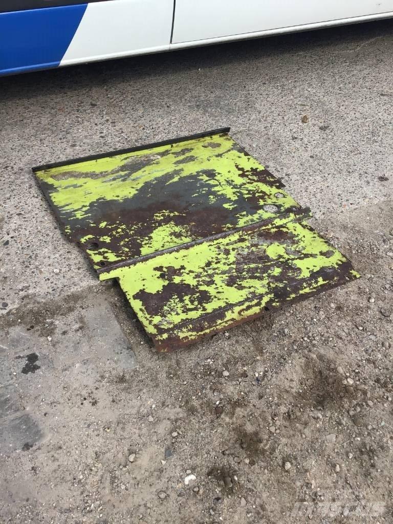 CLAAS Jaguar 880 Osprzęt do słomy