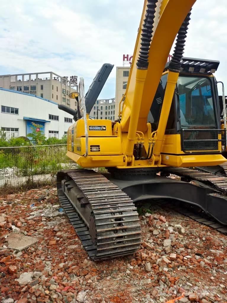 Komatsu PC 210 Koparki gąsienicowe