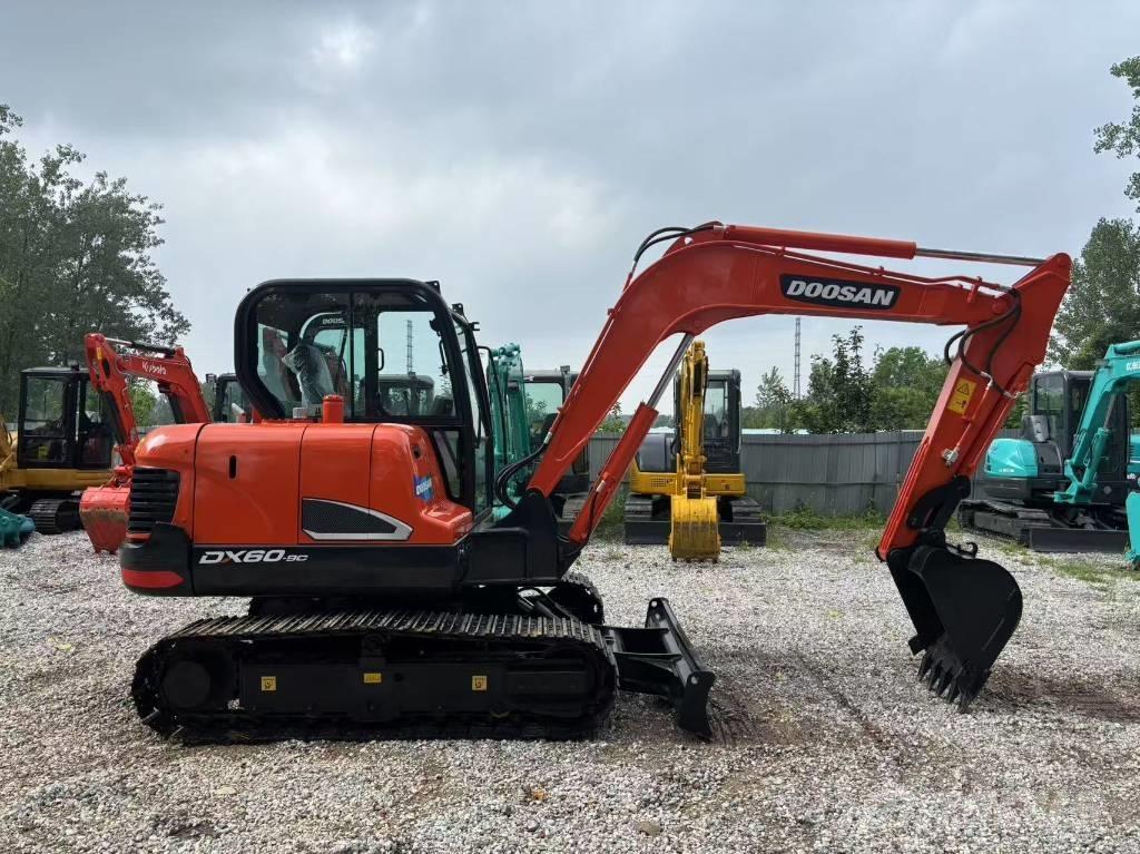 Doosan DX 60 Minikoparki