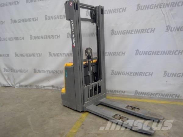 Jungheinrich EJC 112 Wózki widłowe unoszące z dyszlem
