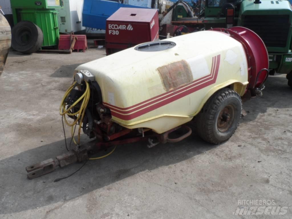 Hardi 1000 Opryskiwacze zaczepiane
