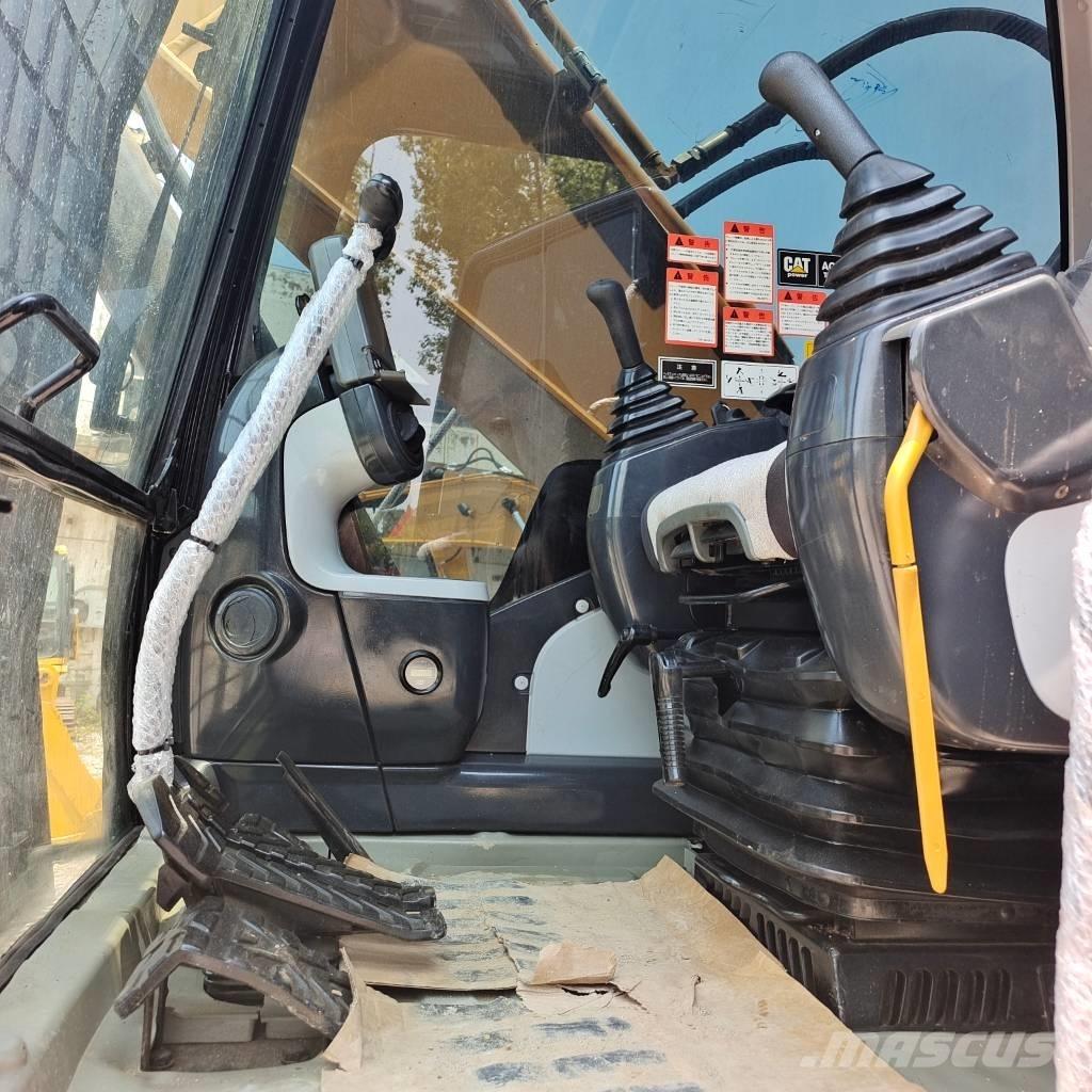 CAT 324 D Koparki gąsienicowe