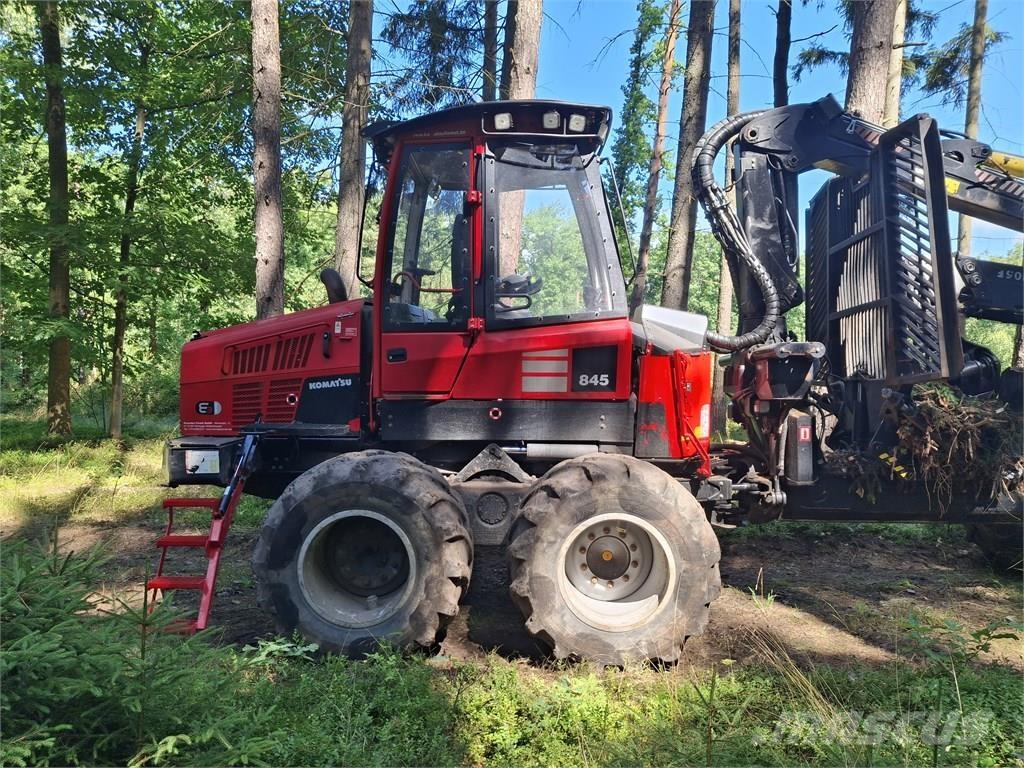 Komatsu 845 Forwardery