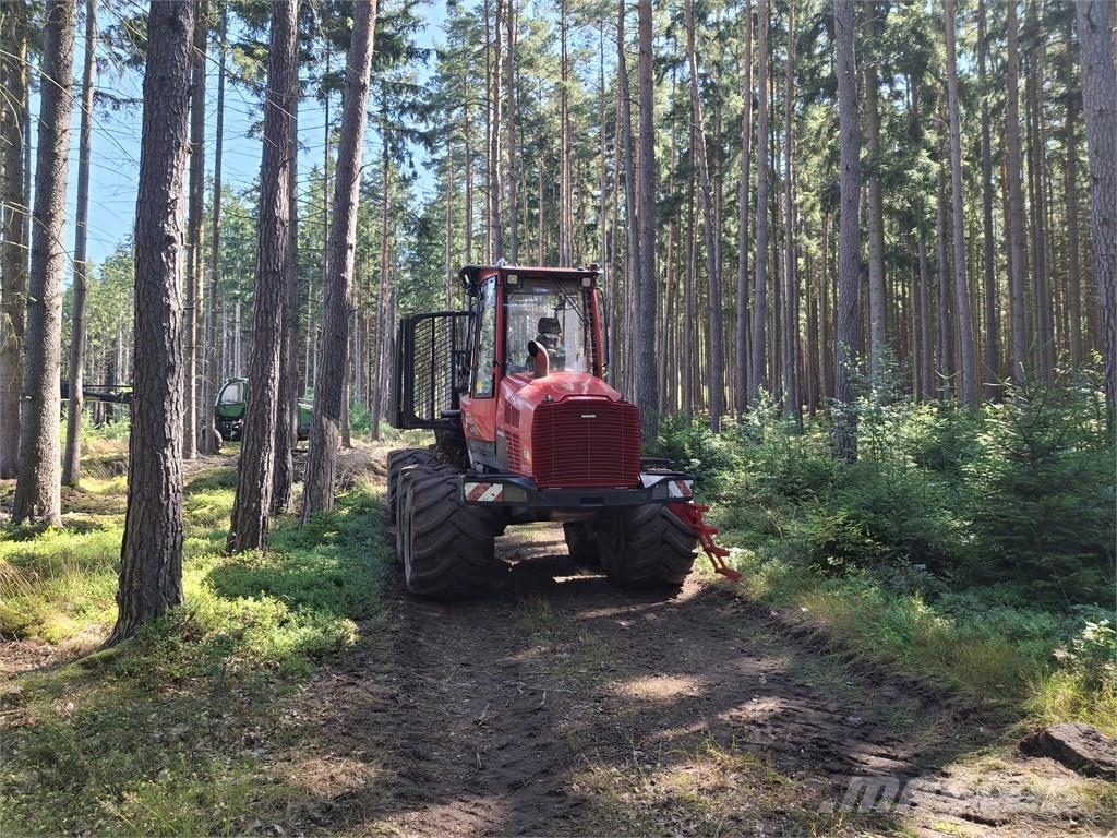 Komatsu 845 Forwardery