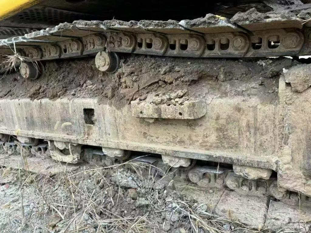 Sumitomo SH210-5 Koparki gąsienicowe