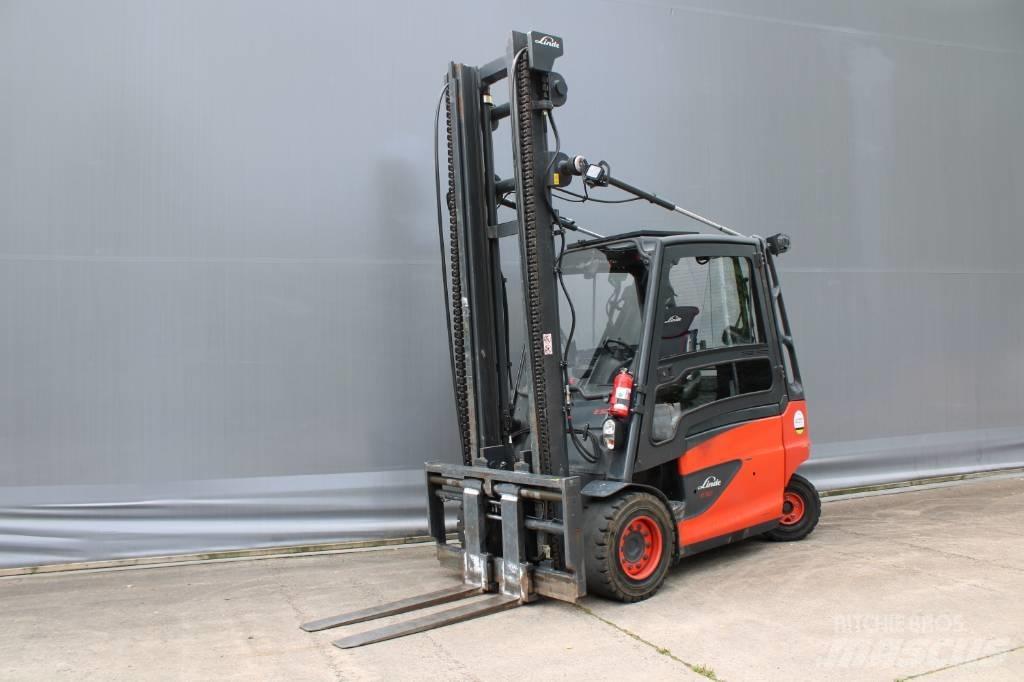 Linde E50HL-01 Wózki elektryczne