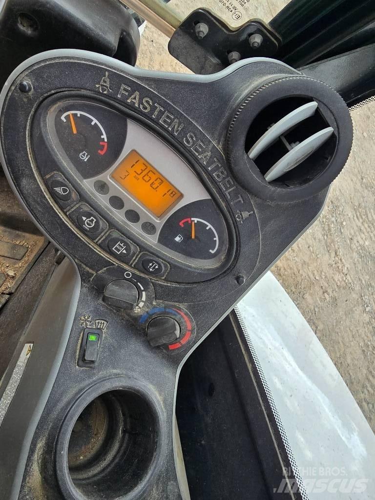 Bobcat E35 Minikoparki