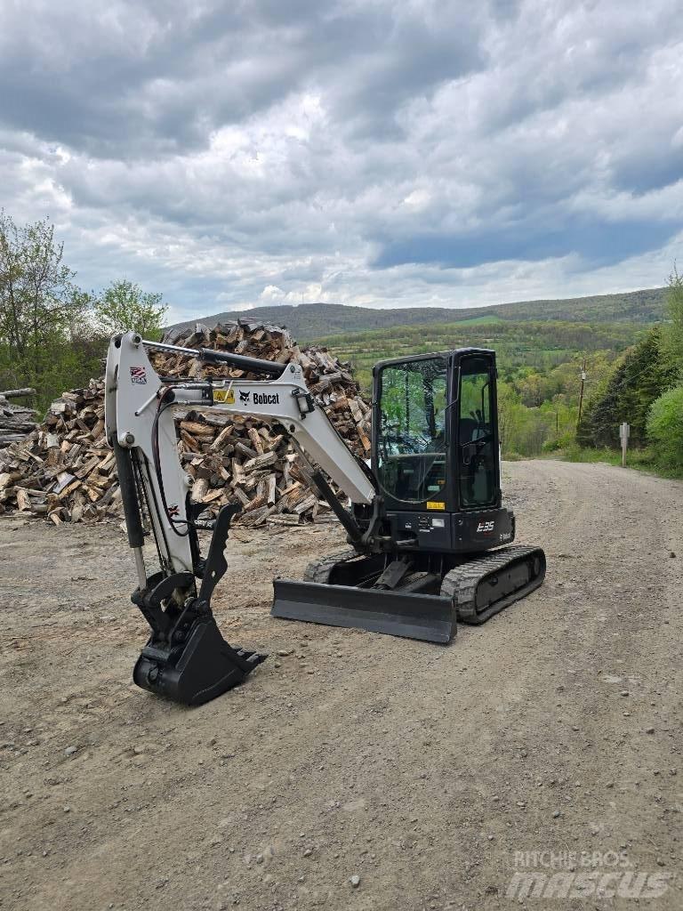 Bobcat E35 Minikoparki
