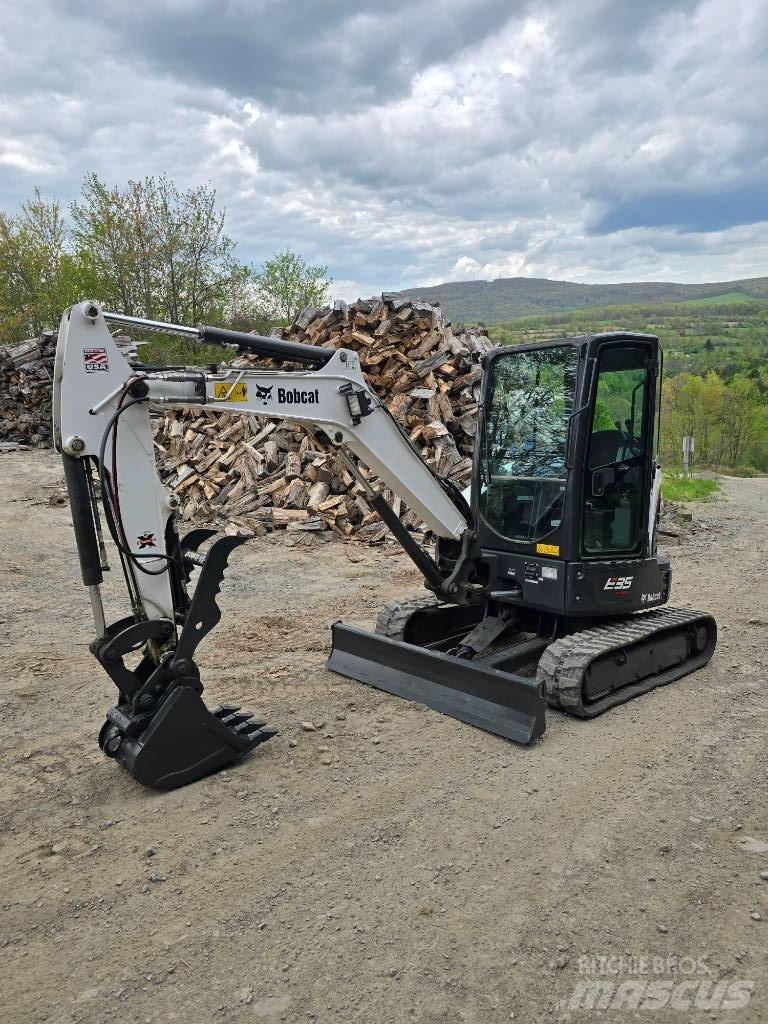 Bobcat E35 Minikoparki