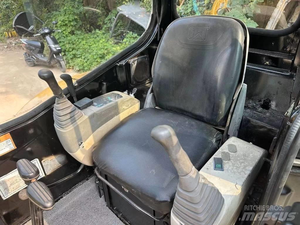 CAT 303 CR Minikoparki