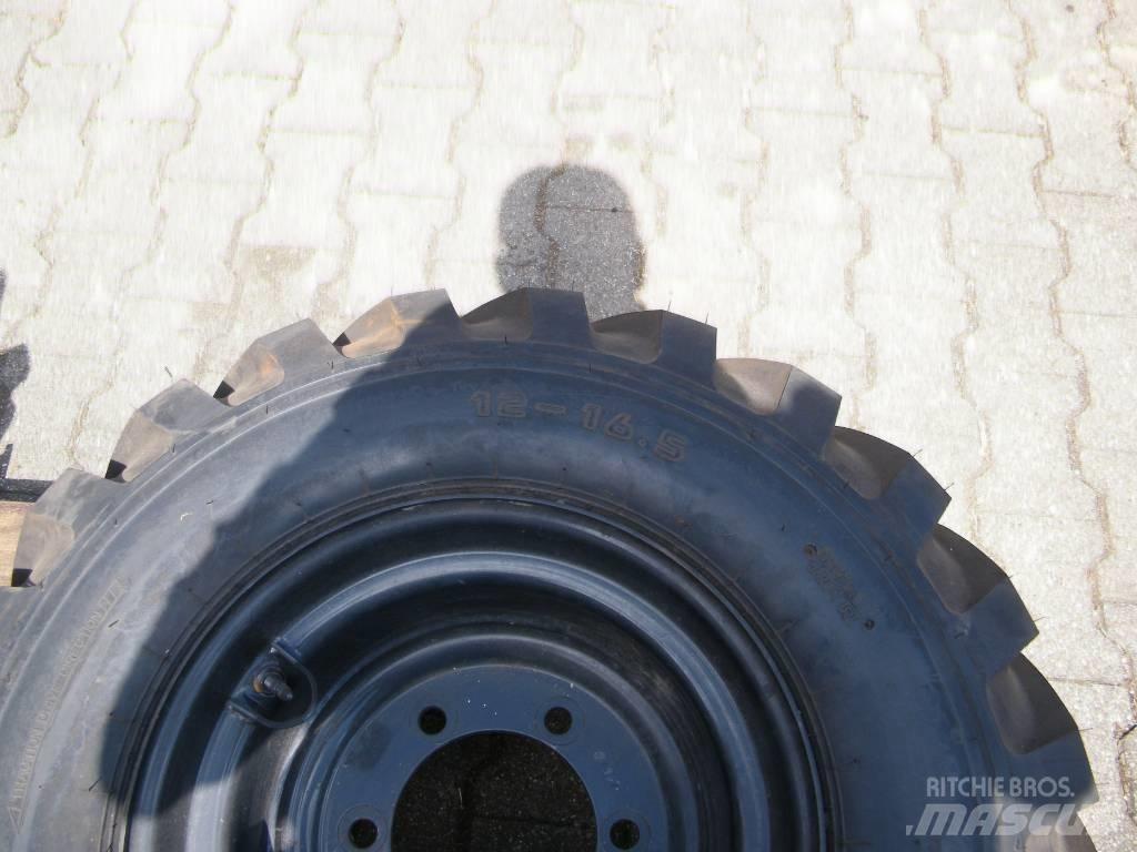 Kumho 12-16,5 Opony, koła i felgi