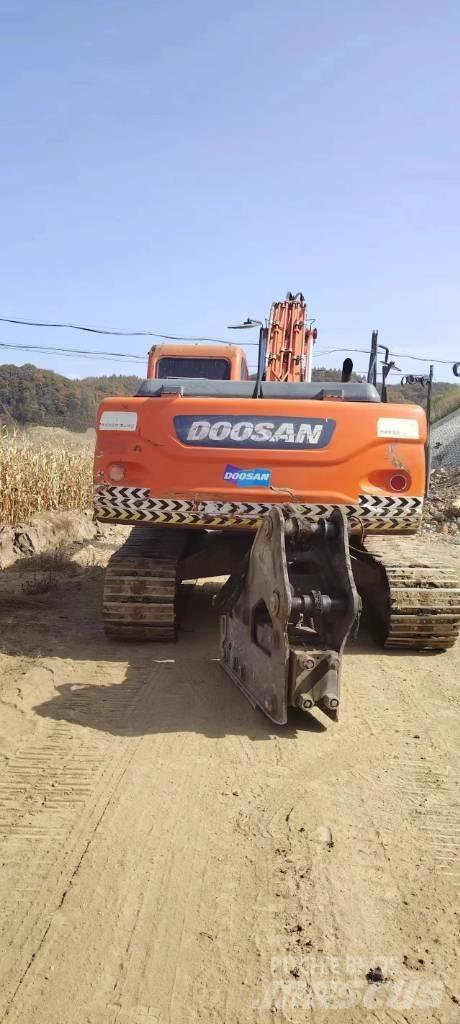 Doosan DX 225LC Koparki gąsienicowe