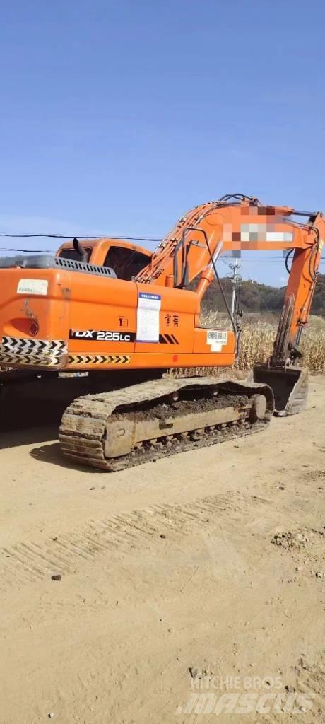 Doosan DX 225LC Koparki gąsienicowe