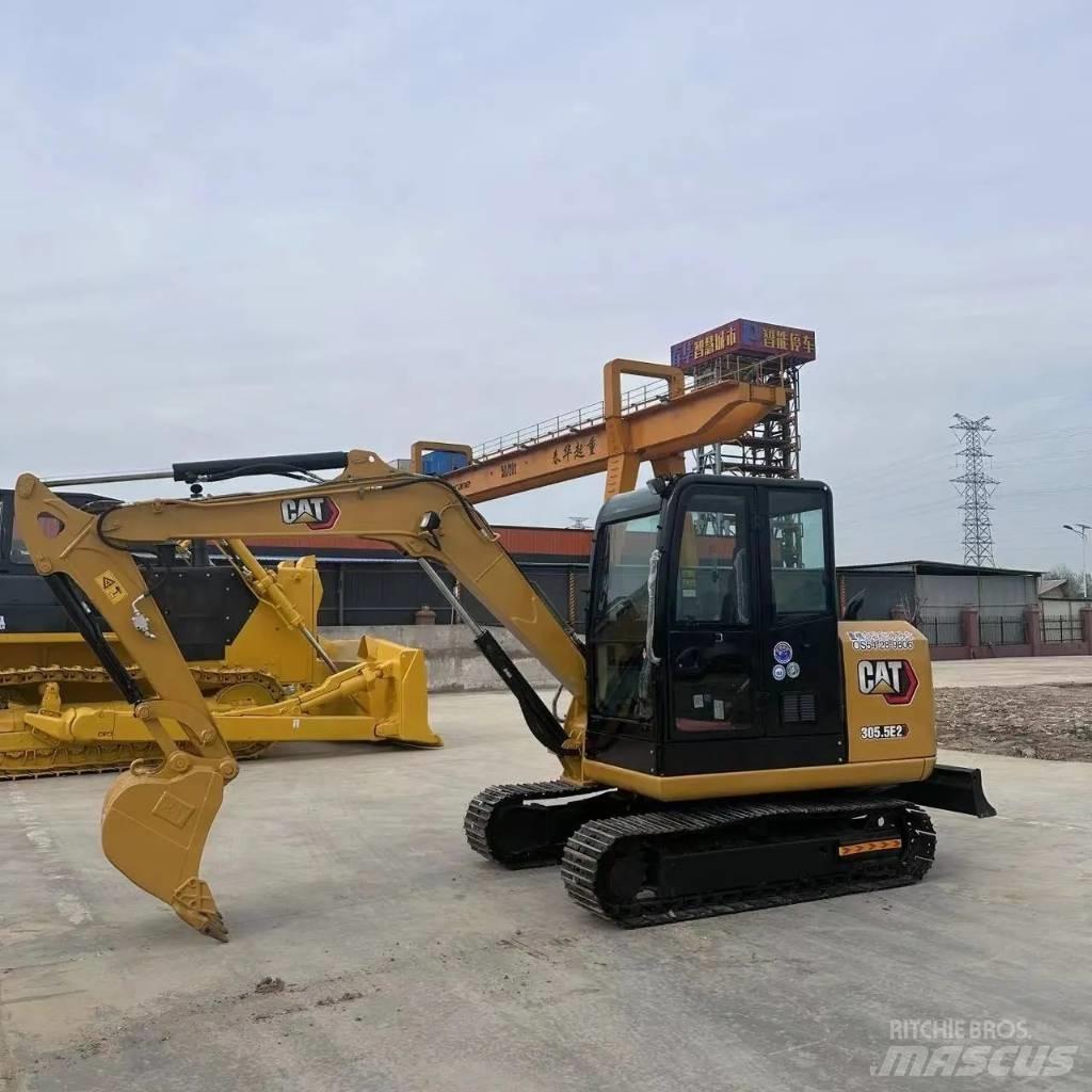 CAT 305.5 Minikoparki