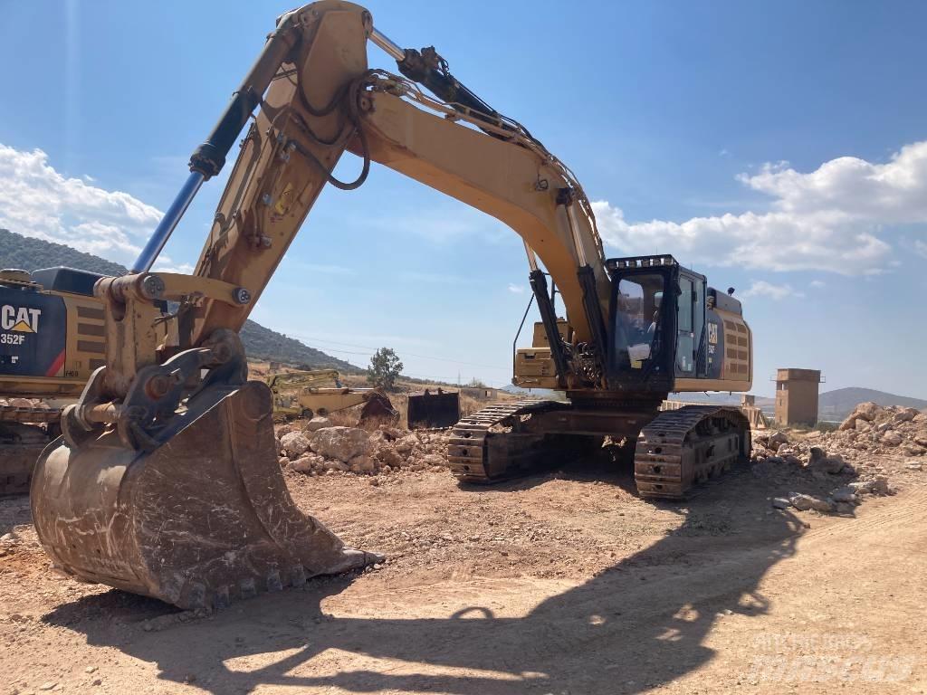 CAT 352 F Koparki gąsienicowe