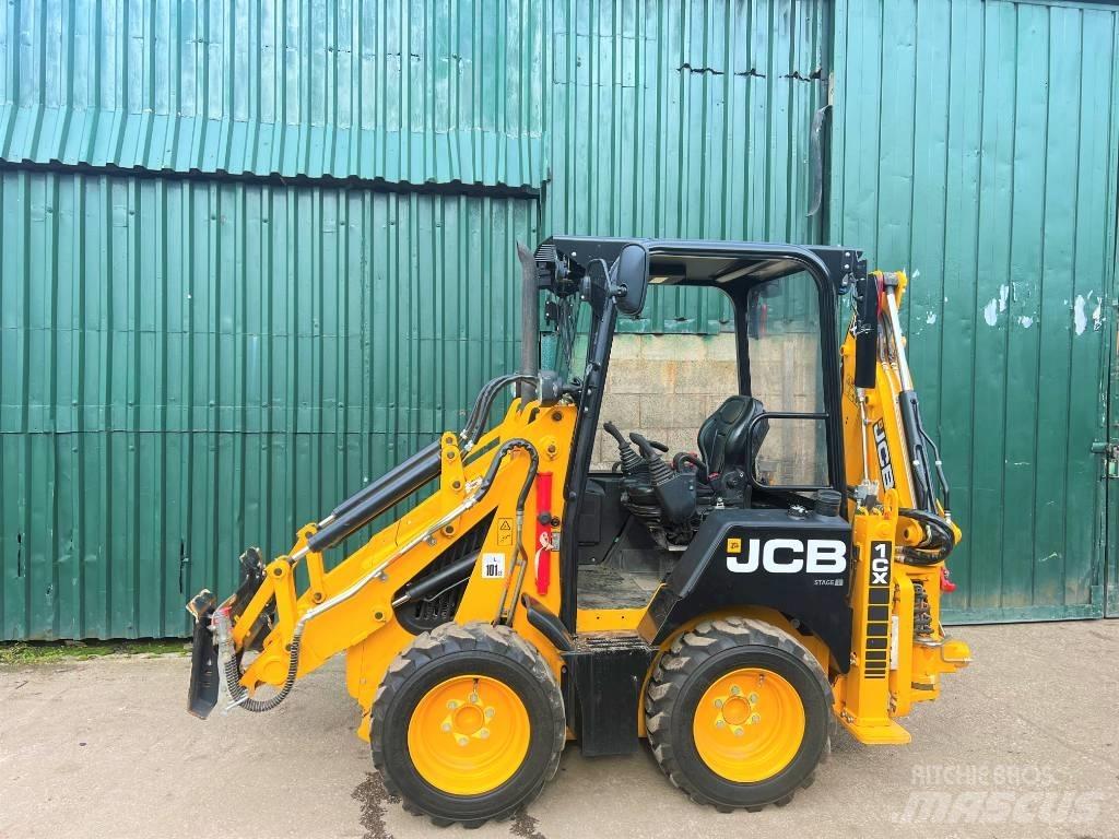 JCB 1 CX Koparko-ładowarki