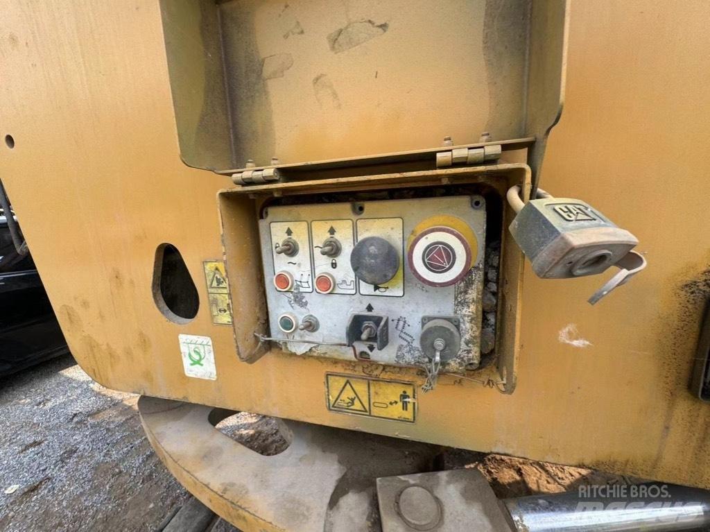 CAT PM 200 Frezarki do asfaltu