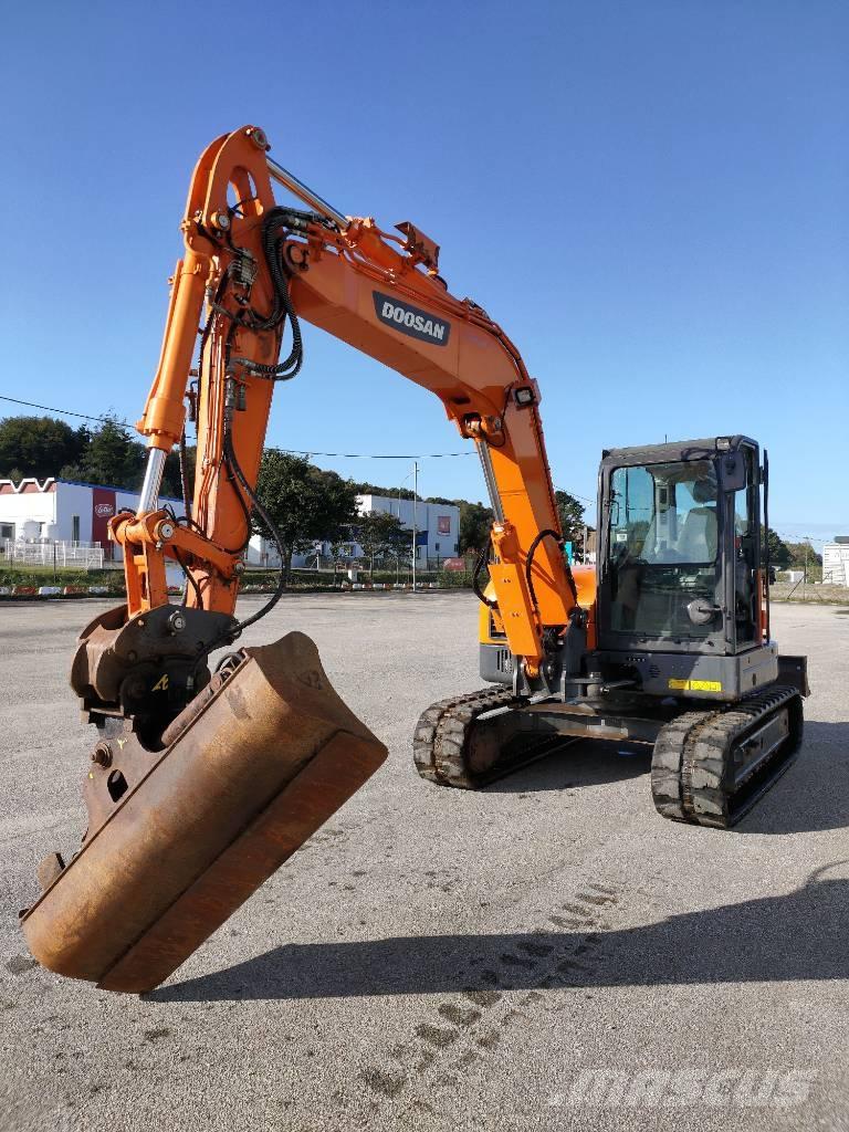 Doosan DX85R-3 Minikoparki