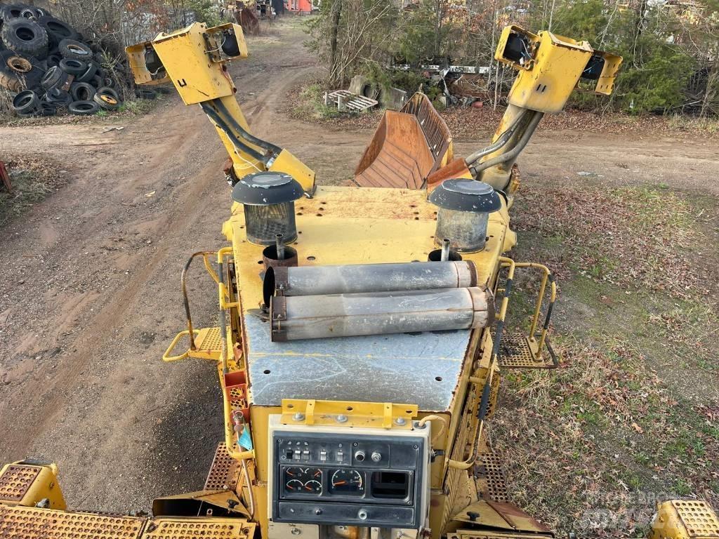 CAT D 11 R Spycharki gąsienicowe