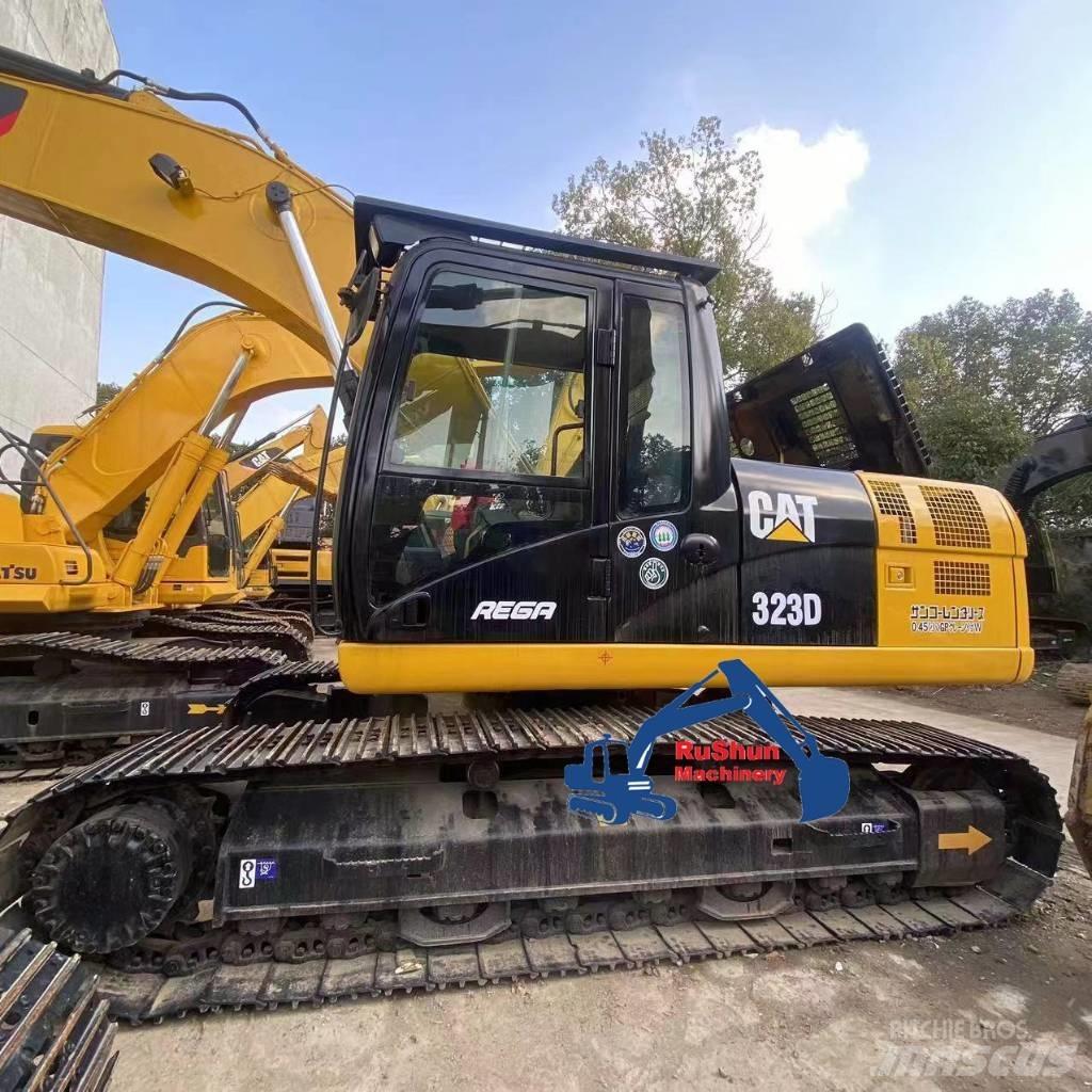 CAT 323D Koparki gąsienicowe