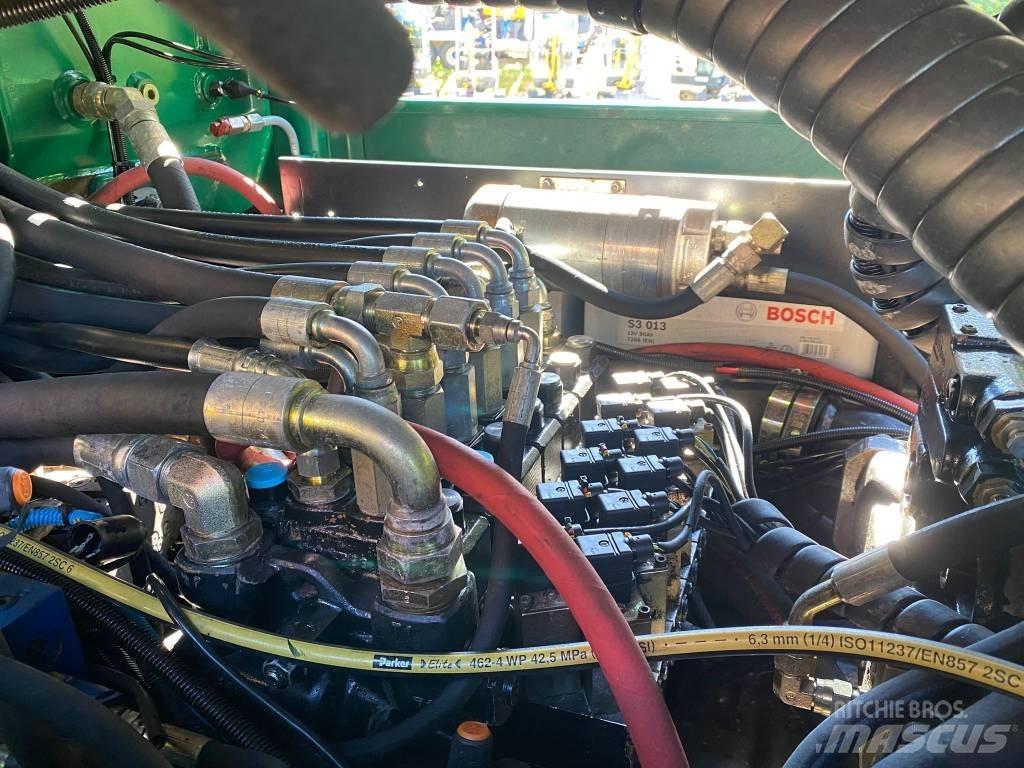 John Deere 1110 Forwardery