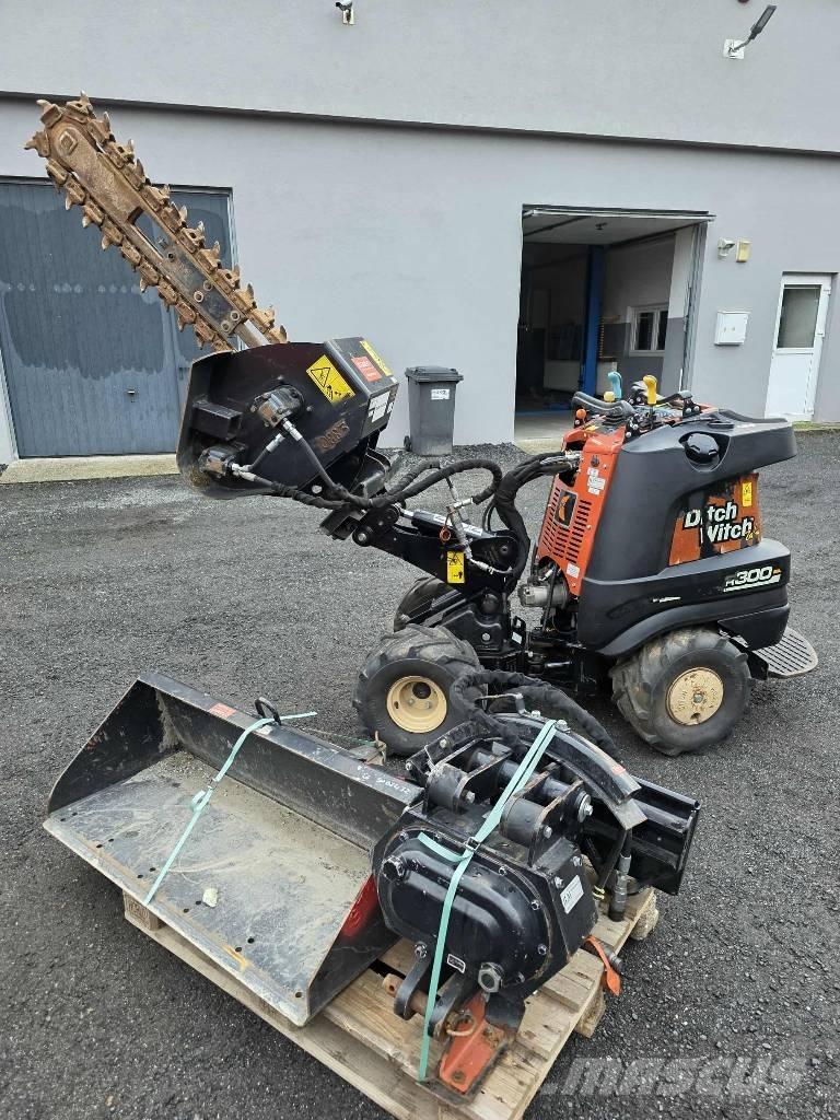 Ditch Witch R300 Koparki łańcuchowe