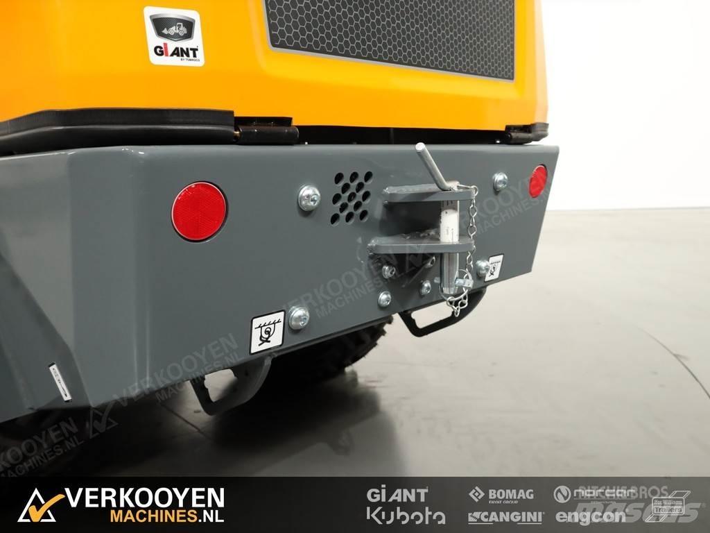 GiANT G2200E Ładowarki kołowe