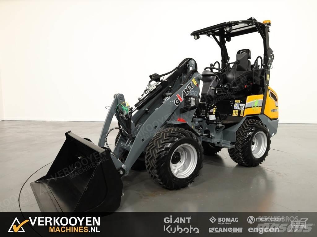 GiANT G2200E Ładowarki kołowe