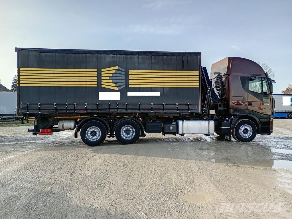 Iveco AS260S42Y/FS Ciężarówki firanki