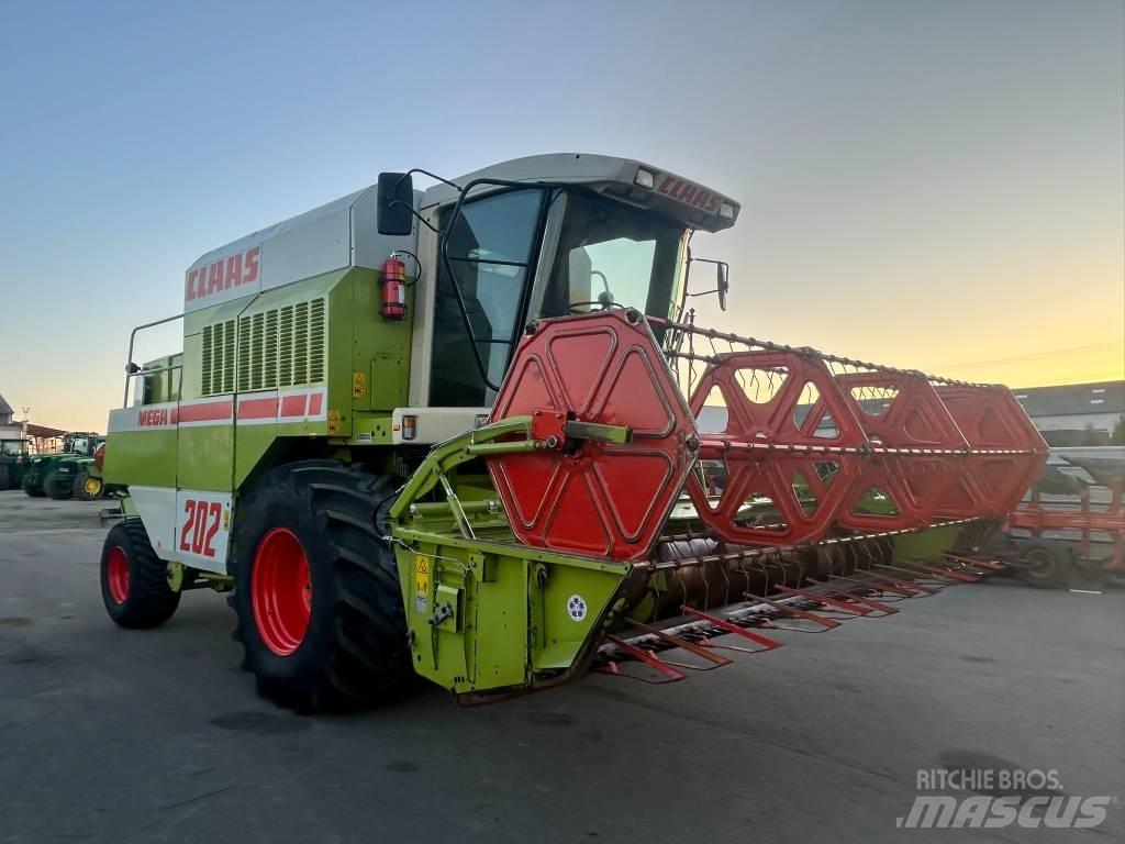 CLAAS Mega 202 Kombajny zbożowe