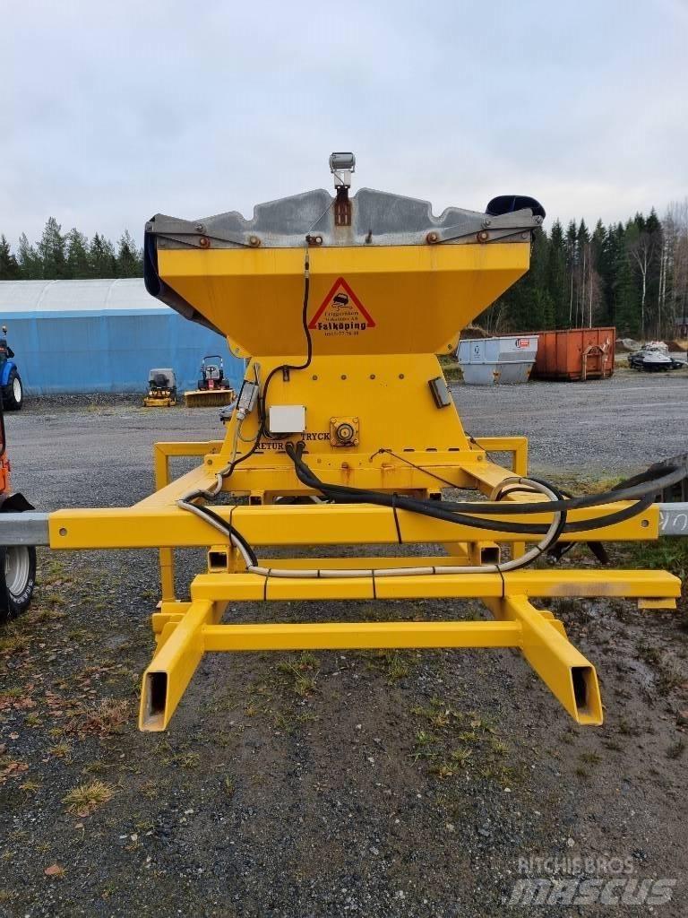 Falköping C-2 Inne akcesoria
