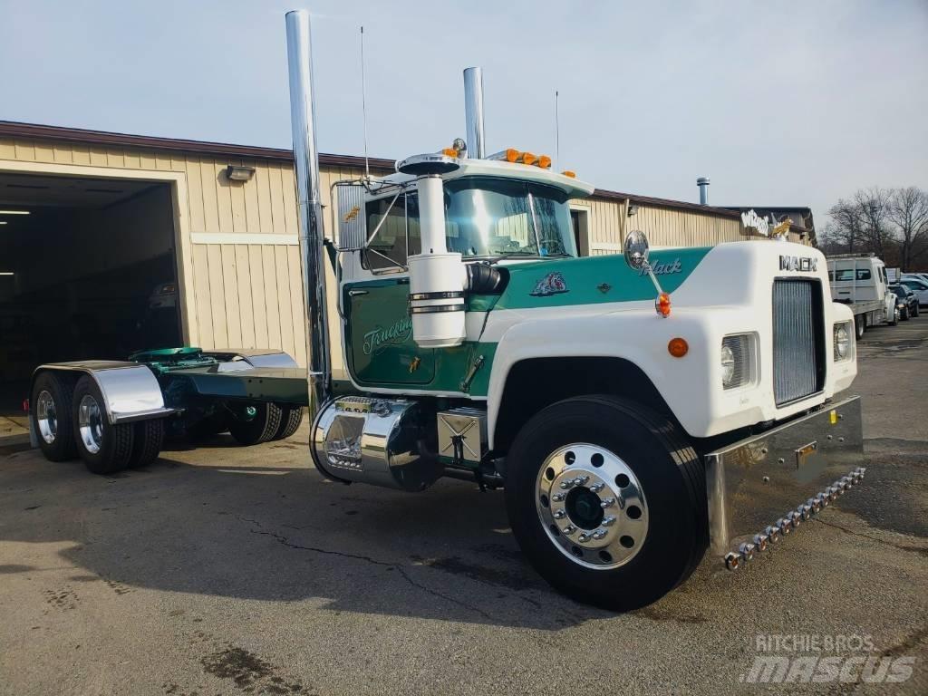 Mack R700 Pojazdy pod zabudowę