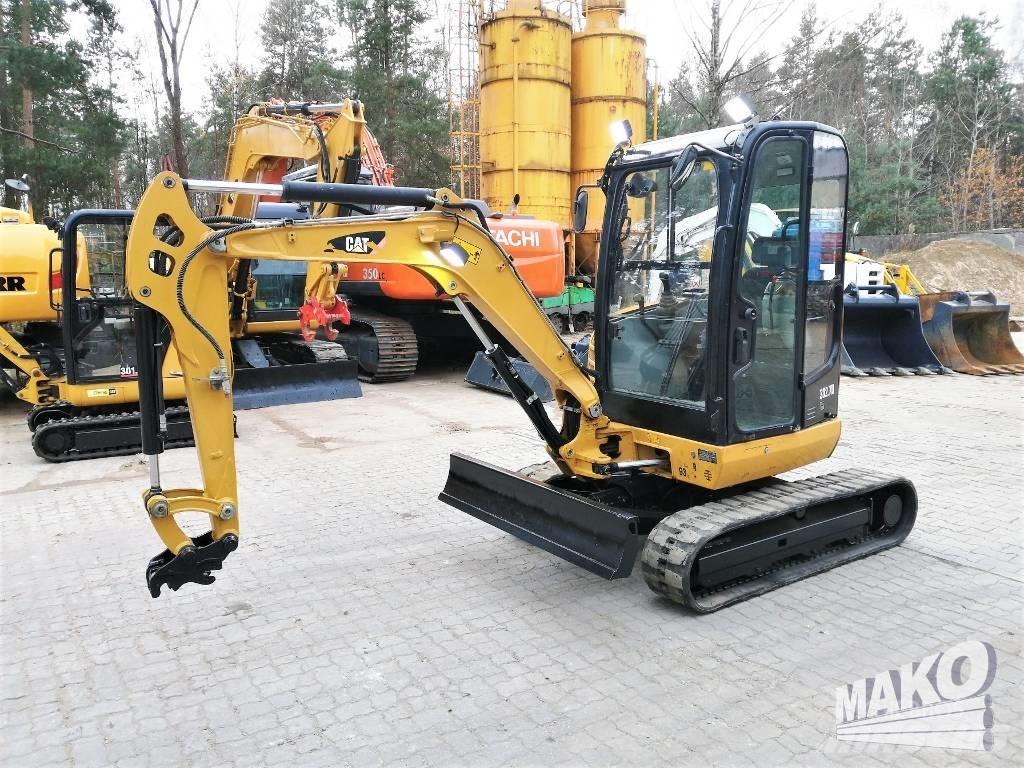 CAT 302.7 D CR Minikoparki