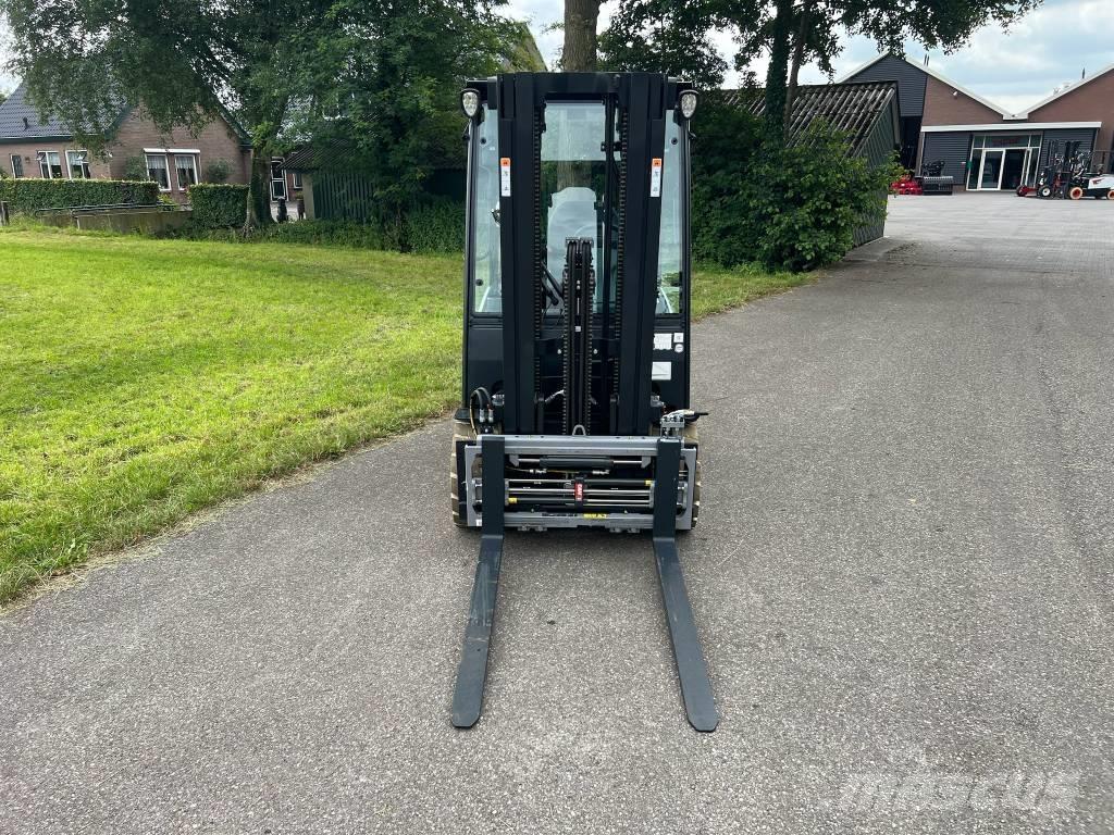 Bobcat B 25 X-7 Plus Wózki elektryczne