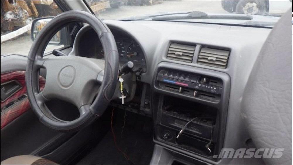 Suzuki Vitara 1 Samochody osobowe