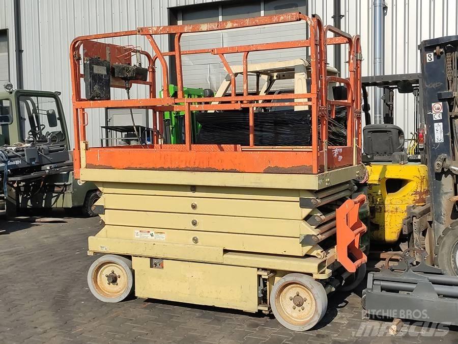 JLG 2646 E 2 Podnośniki nożycowe
