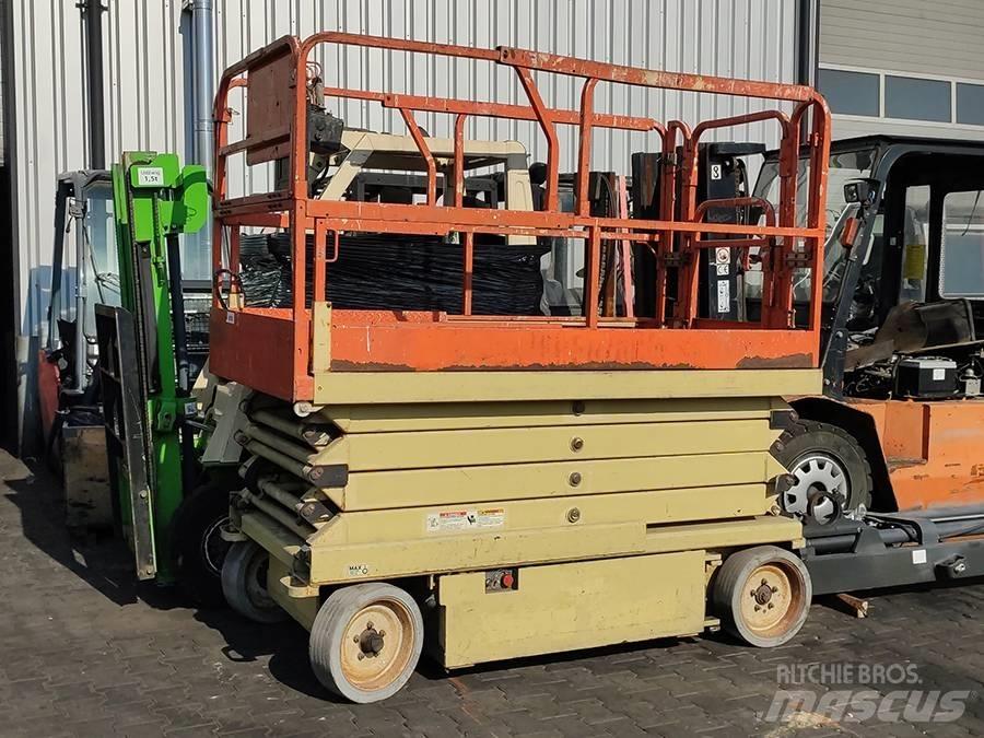 JLG 2646 E 2 Podnośniki nożycowe