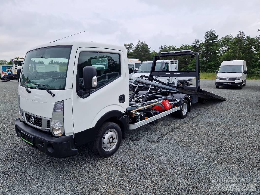 Nissan 35.13 Busy / Vany