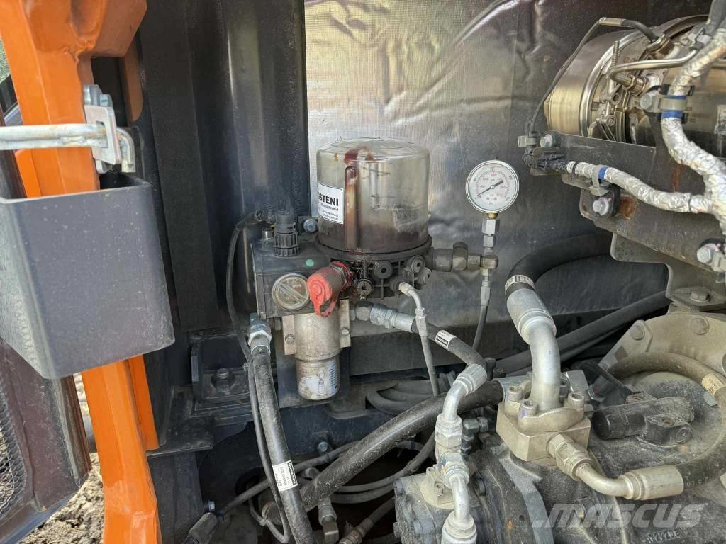 Develon DX 85 R-7 Midikoparki  7t - 12t