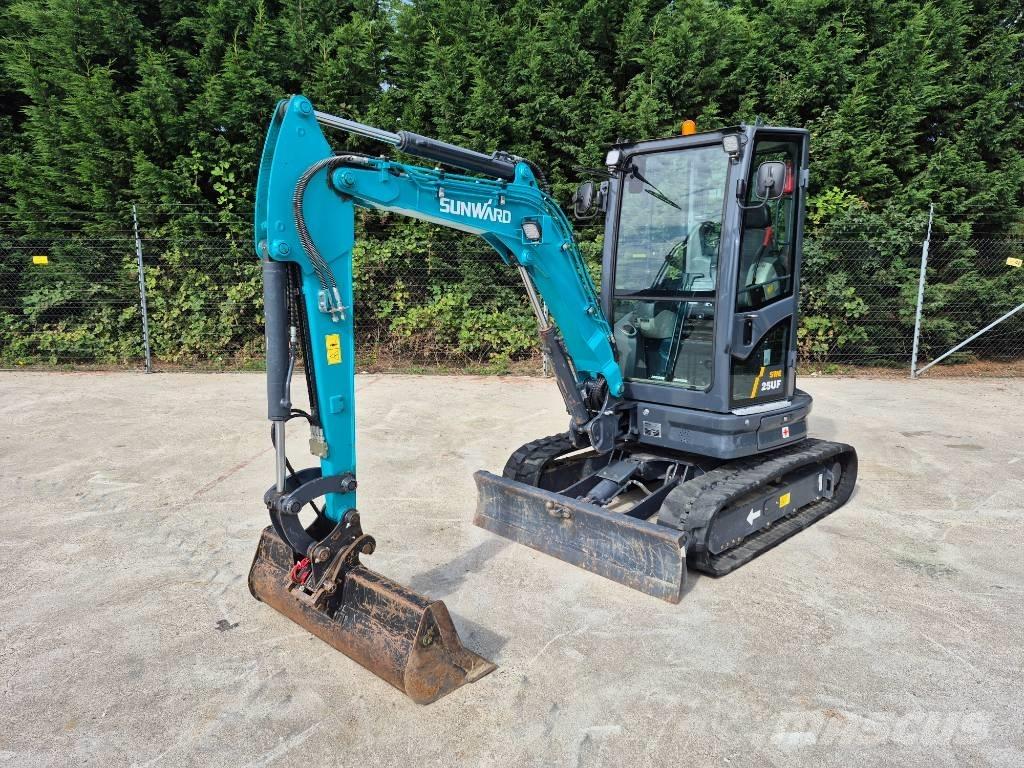 Sunward SWE 25 UF Minikoparki