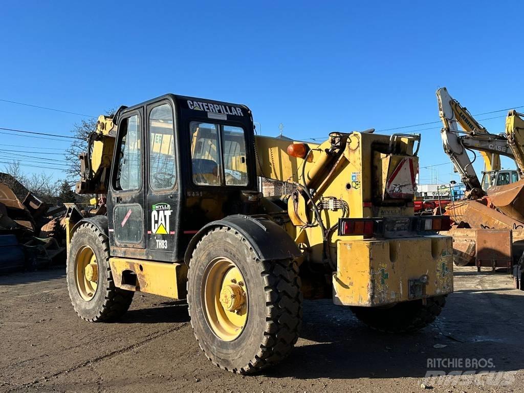 CAT TH 83 Ładowarki rolnicze