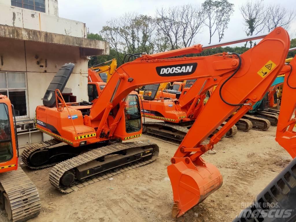 Doosan DH 225 LC-7 Koparki gąsienicowe