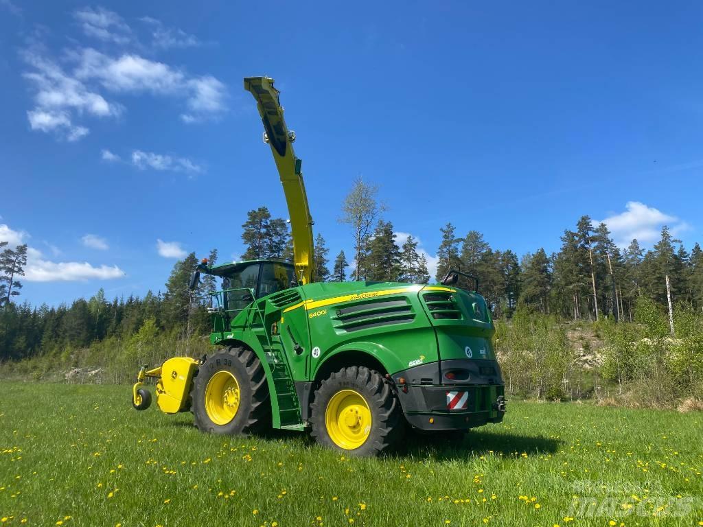 John Deere 8400 i Sieczkarnie samojezdne