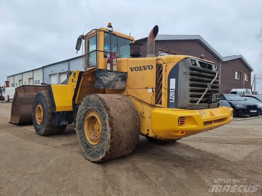 Volvo L 220 E Ładowarki kołowe