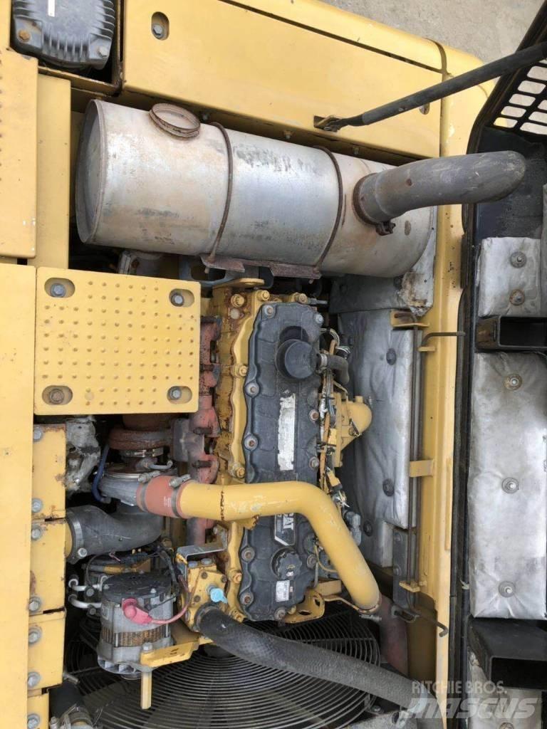 CAT 329 Koparki gąsienicowe