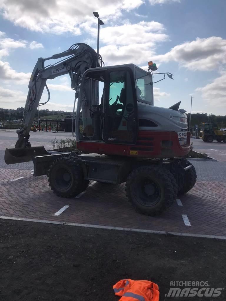 Takeuchi TB295W Koparki kołowe