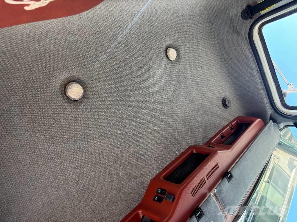 Mack CHU 613 Samochody ratownicze pomocy drogowej