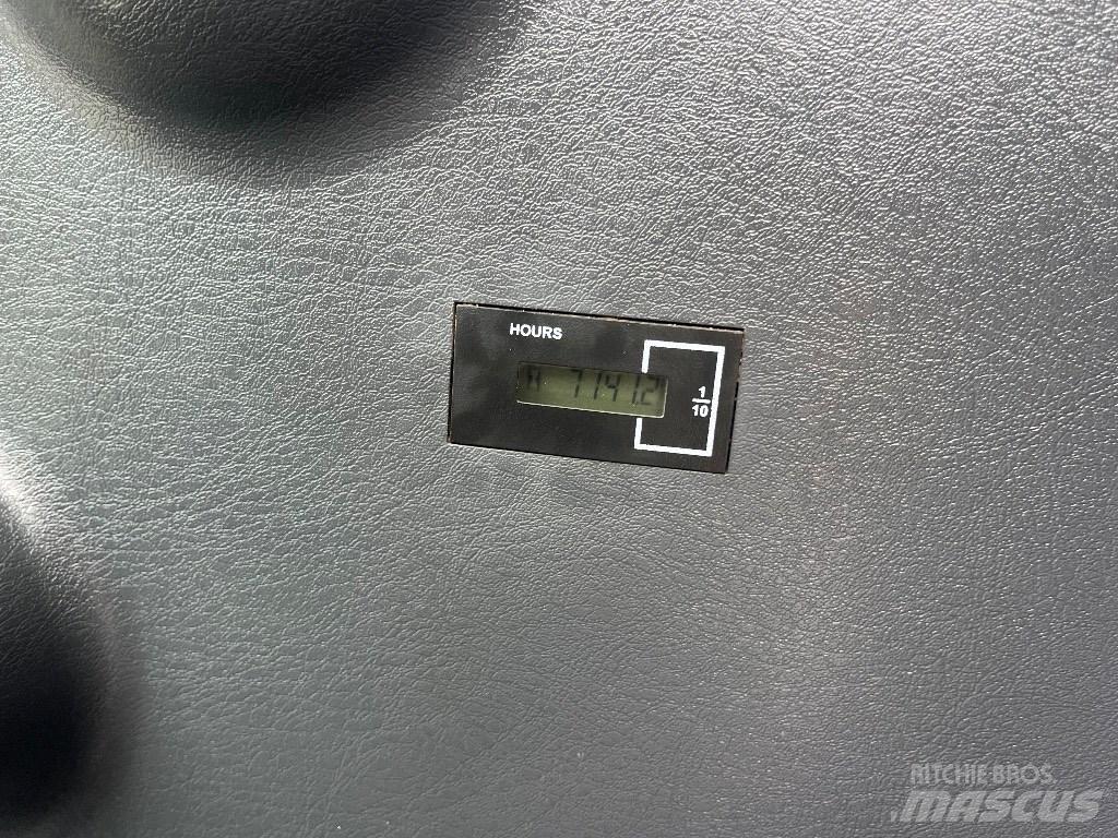 Hyundai HX 145 LCR Koparki gąsienicowe