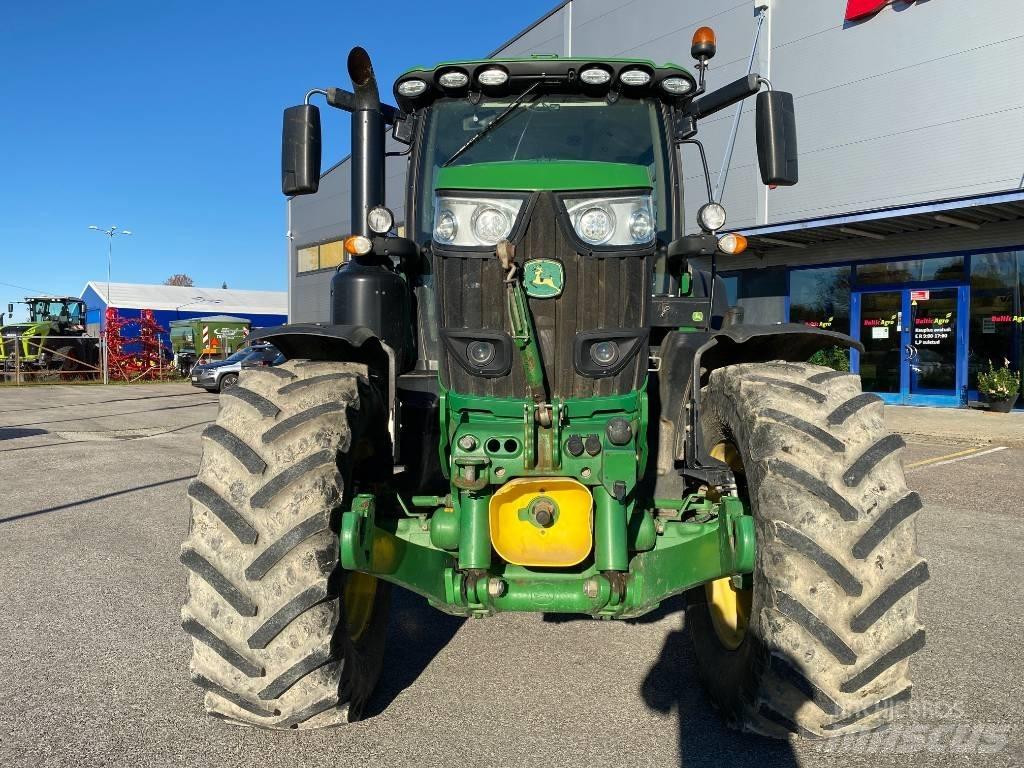 John Deere 6215 R Ciągniki rolnicze